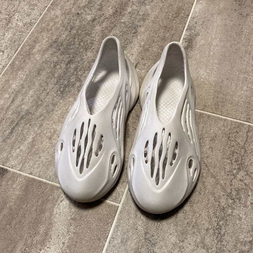 White runners